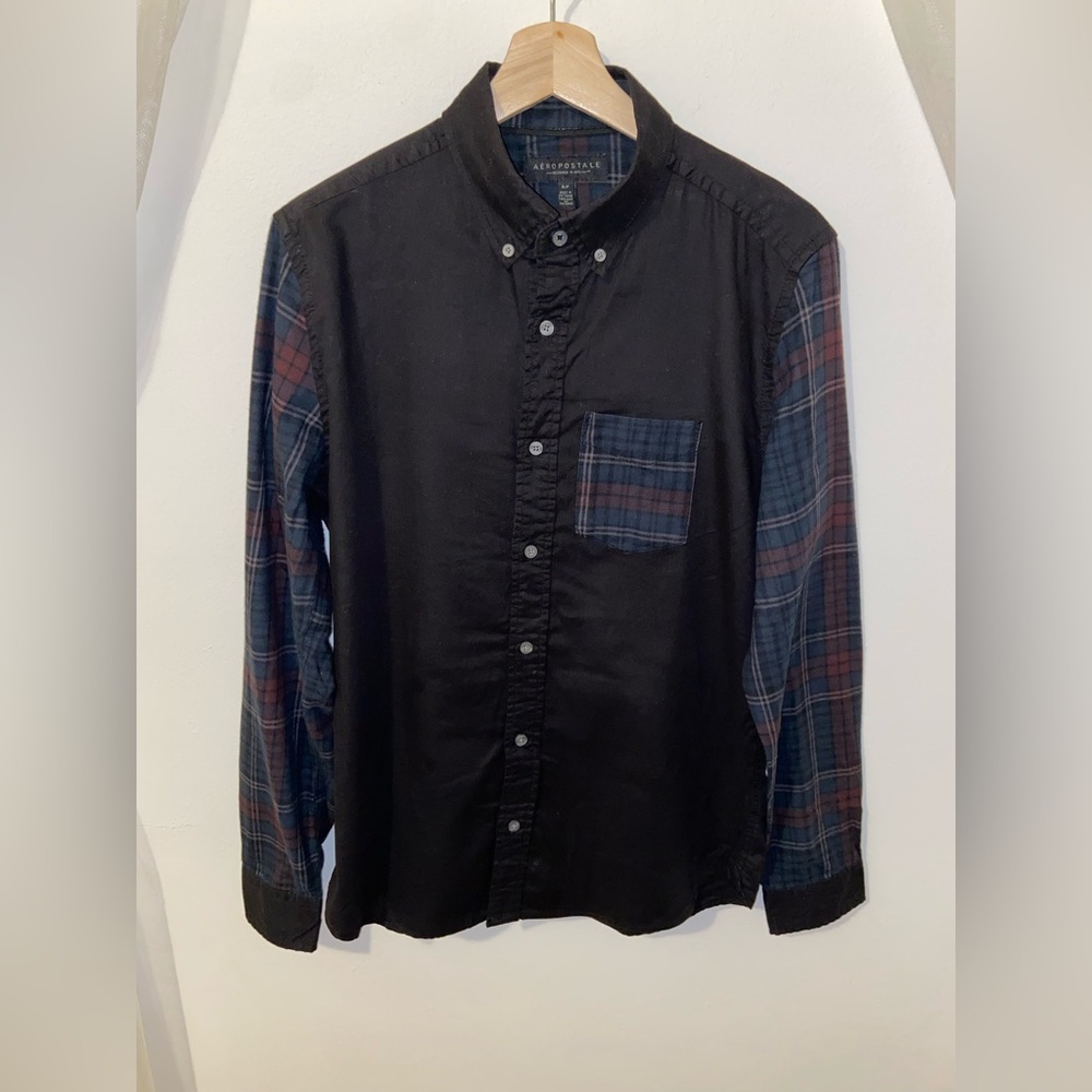 Aéropostale Men’s Long Sleeve Button Down Shirt